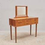 1608 7362 DRESSING TABLE
